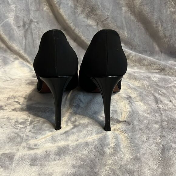 Donald J. Pliner Treva Pointed Toe Pumps - Picture 3 of 10